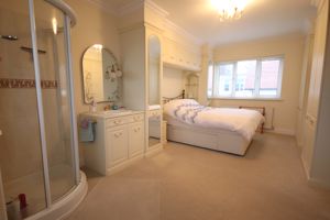 Photo 11- click for photo gallery